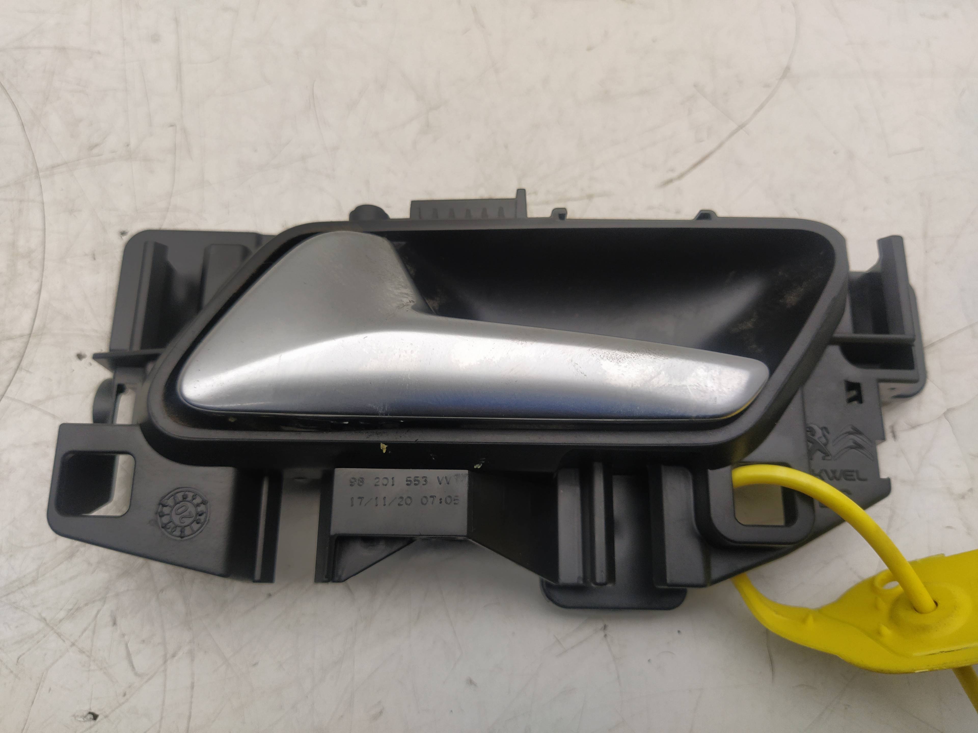 PEUGEOT 208 Peugeot 208 (2012-2015) Front Left Door Interior Handle Frame 98201553VV 18621825