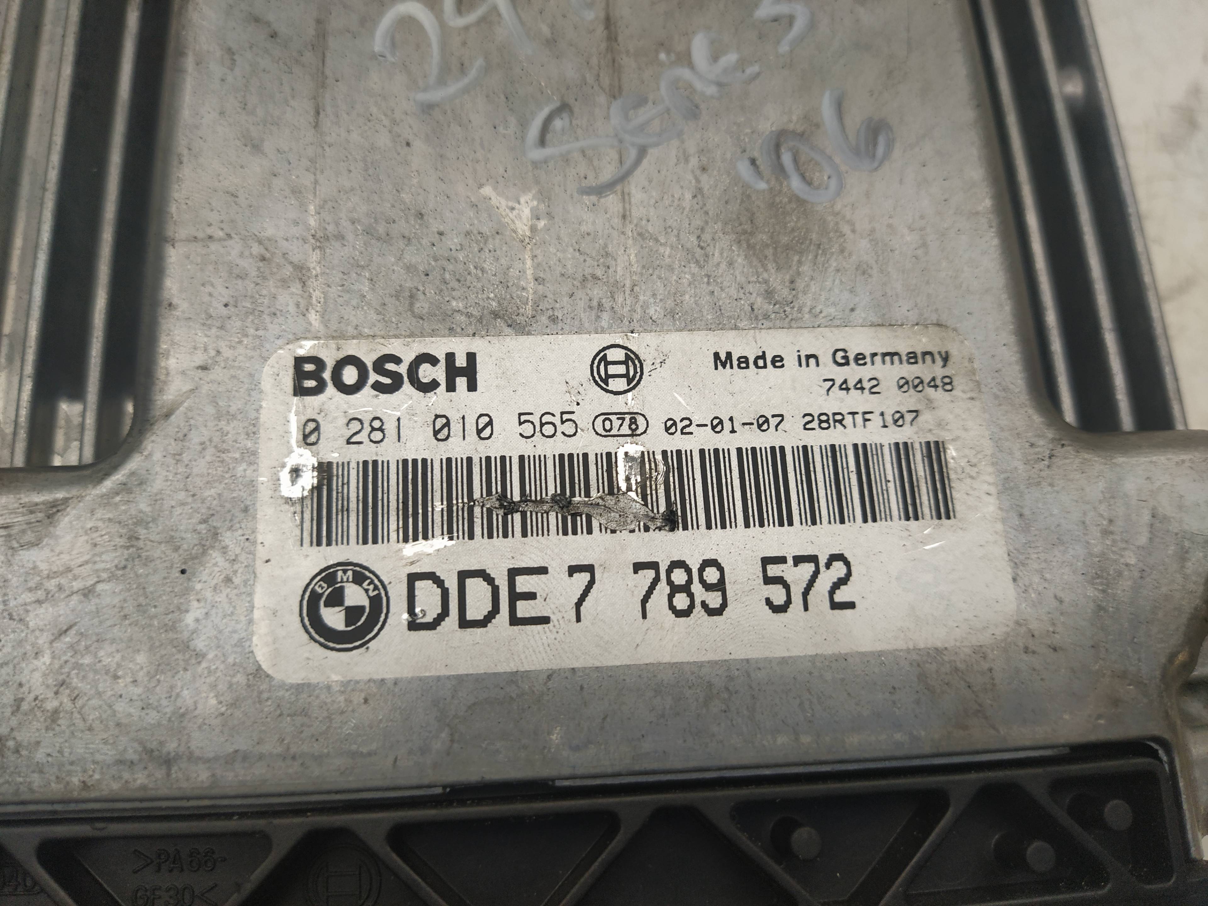 RENAULT 3 Series E46 (1997-2006) Moottorin ohjausyksikkö ECU 0281010565,DDE7789572 18614664