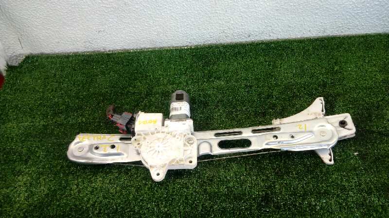 OPEL Vectra C (2002-2005) Rear left door window lifter 24414776 18432520