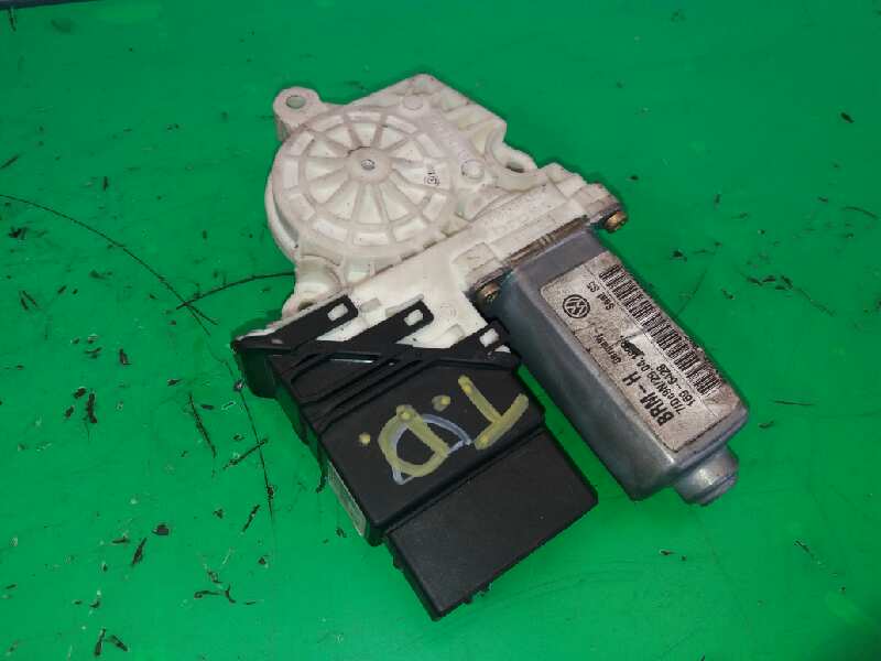 NISSAN Toledo 2 generation (1999-2006) Rear Right Door Window Control Motor 1J4959812C 18413168