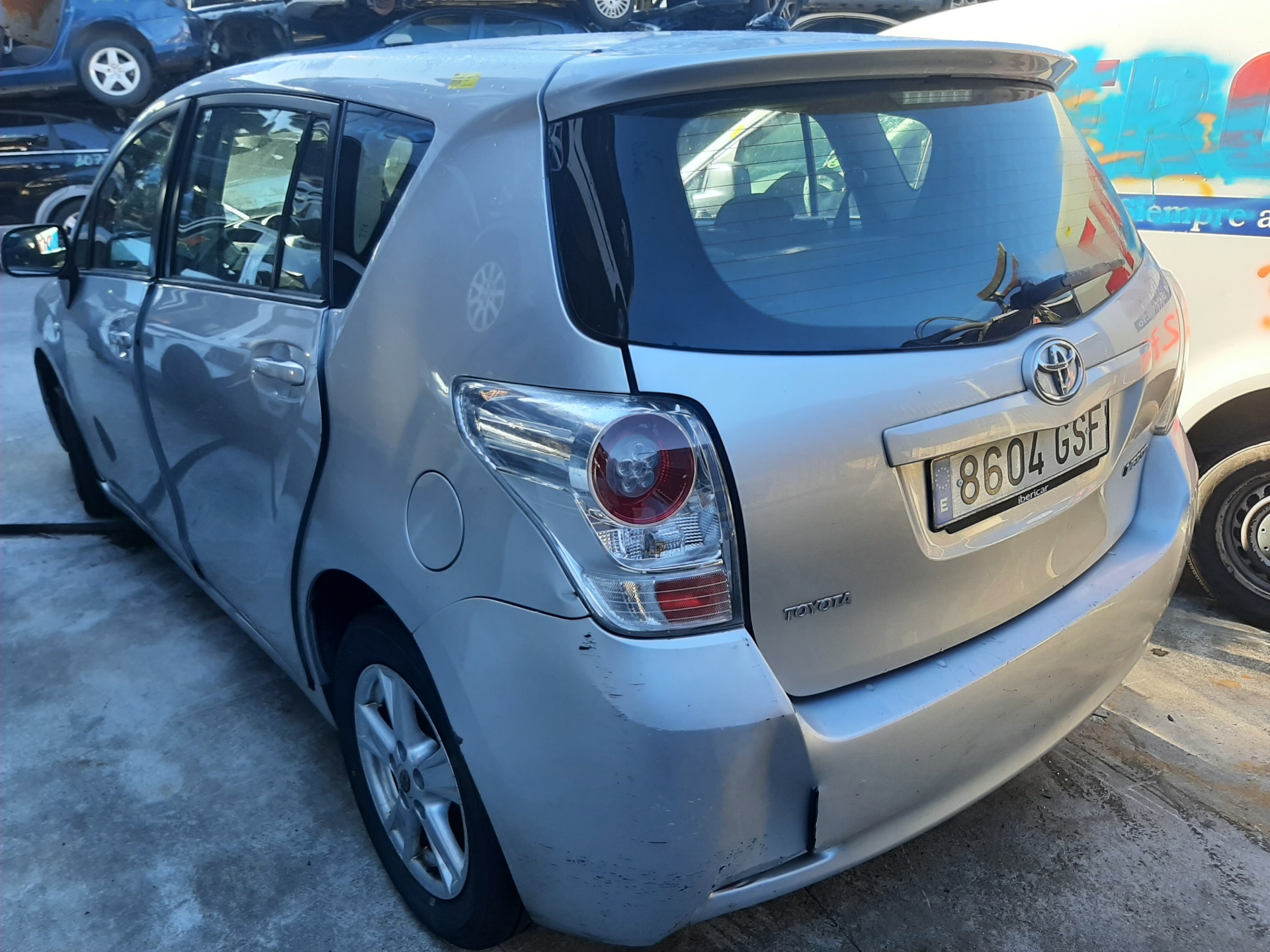 TOYOTA Verso 1 generation (2009-2015) Заден десен спирачен апарат 478300F020 22289401