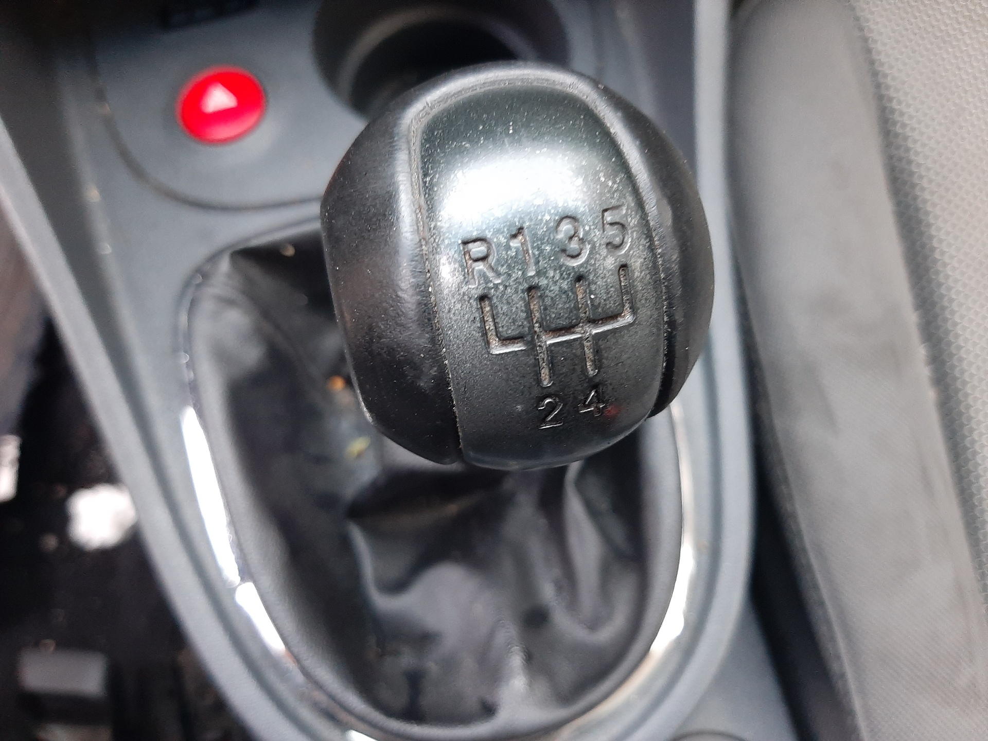 SEAT Leon 2 generation (2005-2012) Saugiklių dėžė 3C0937049E 23900981