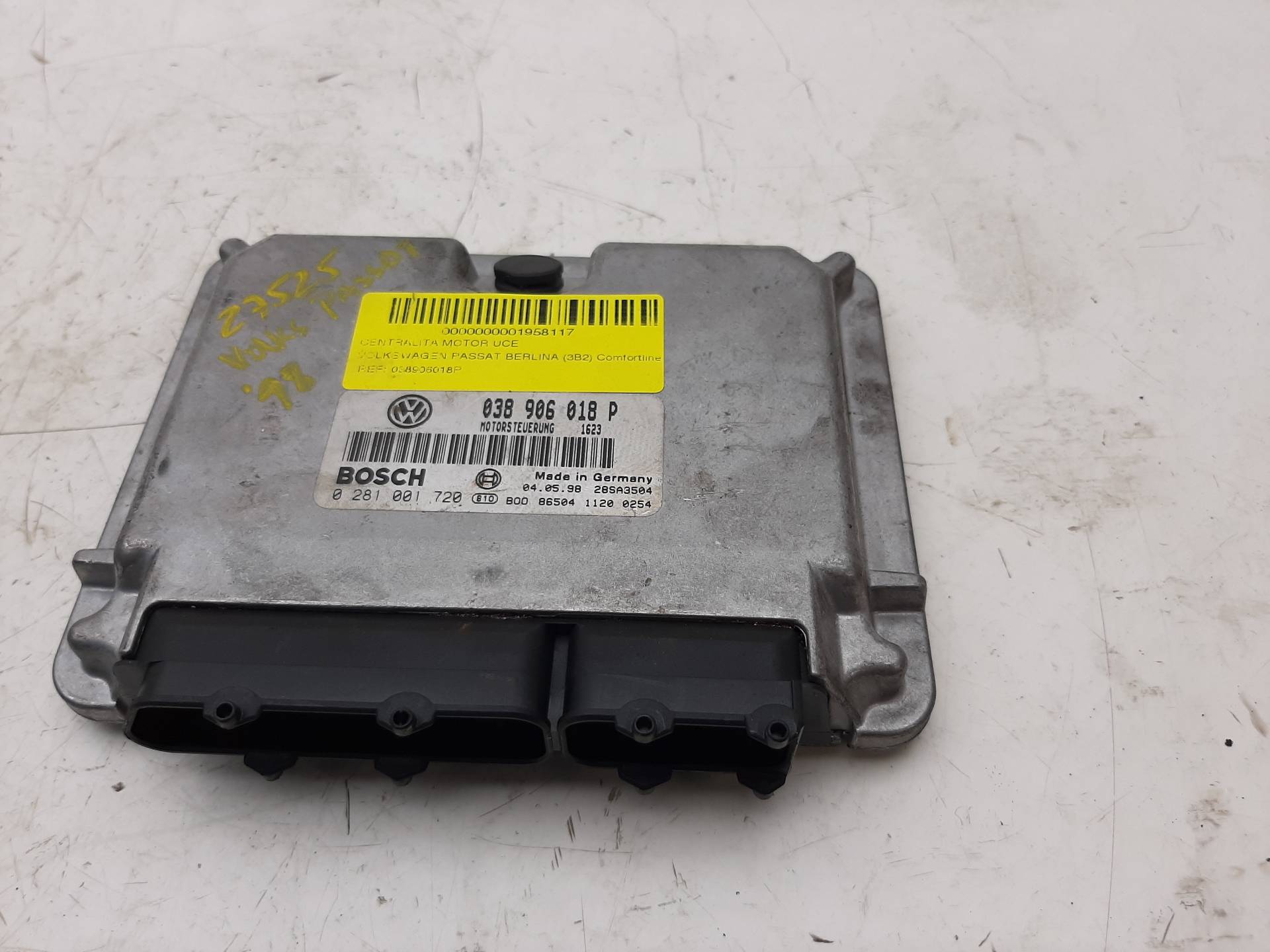 VOLKSWAGEN Passat B5 (1996-2005) Engine Control Unit ECU 038906018P, 0281001720 18565017