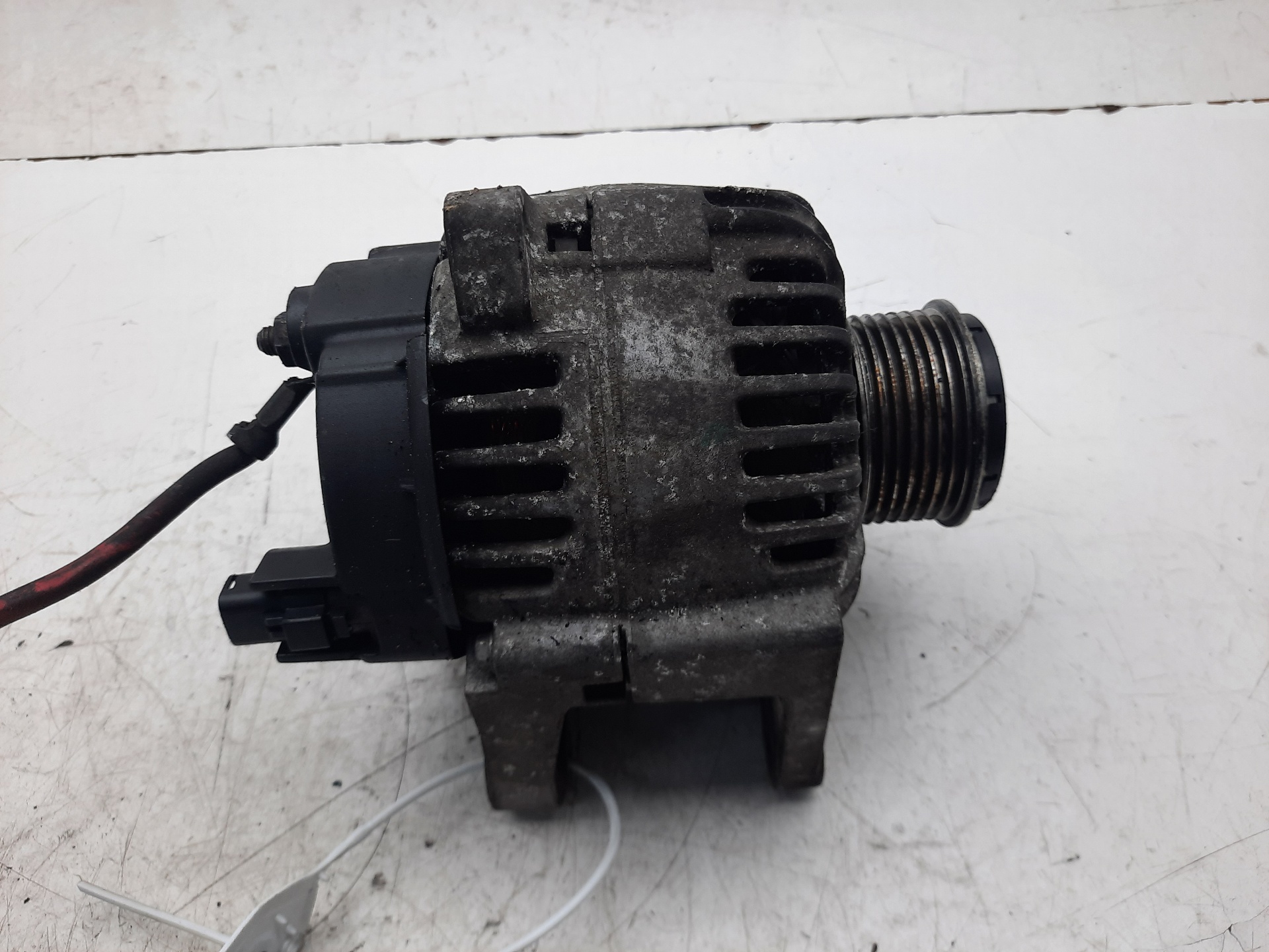 AUDI Megane 2 generation (2002-2012) Alternator 8200290215 18636750