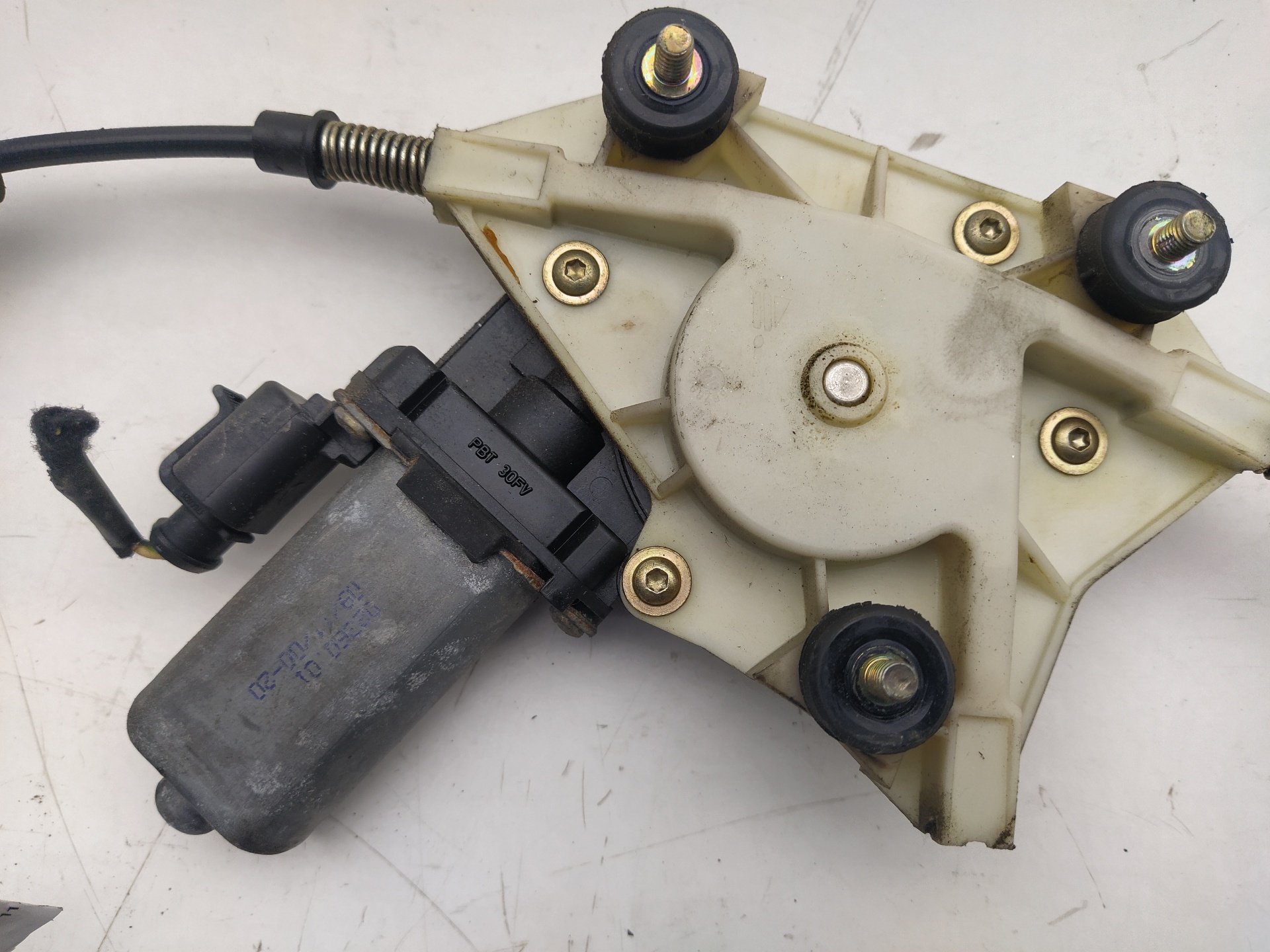 RENAULT 156 932 (1997-2007) Front Left Door Window Regulator D2335RA0838 22859334