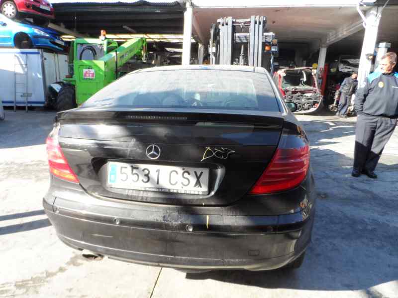 MERCEDES-BENZ C-Class W203/S203/CL203 (2000-2008) Crémaillère de direction A20311011002 18348828