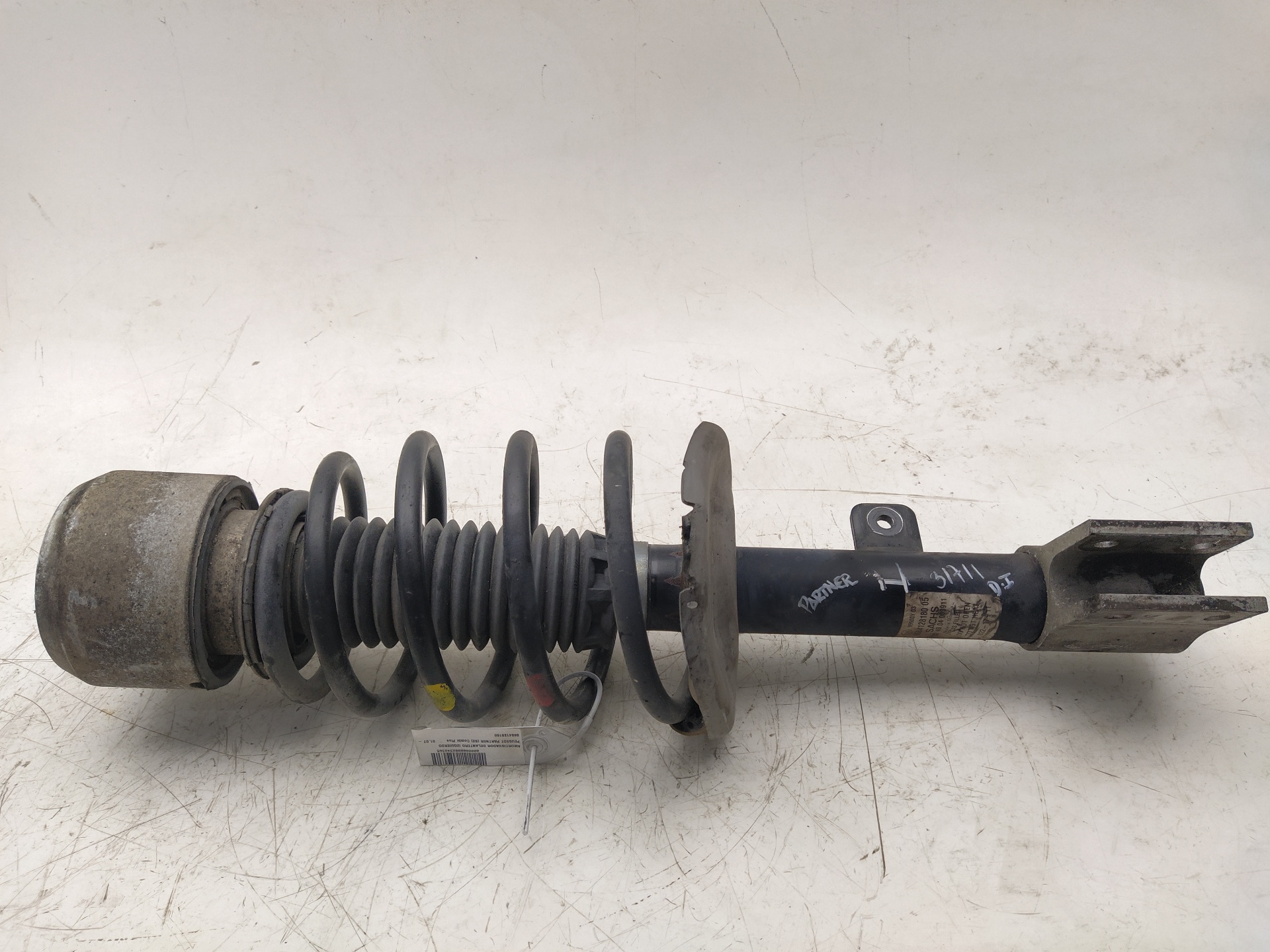 PEUGEOT Partner 1 generation (1996-2012) Front Left Shock Absorber 9684128180 23012393