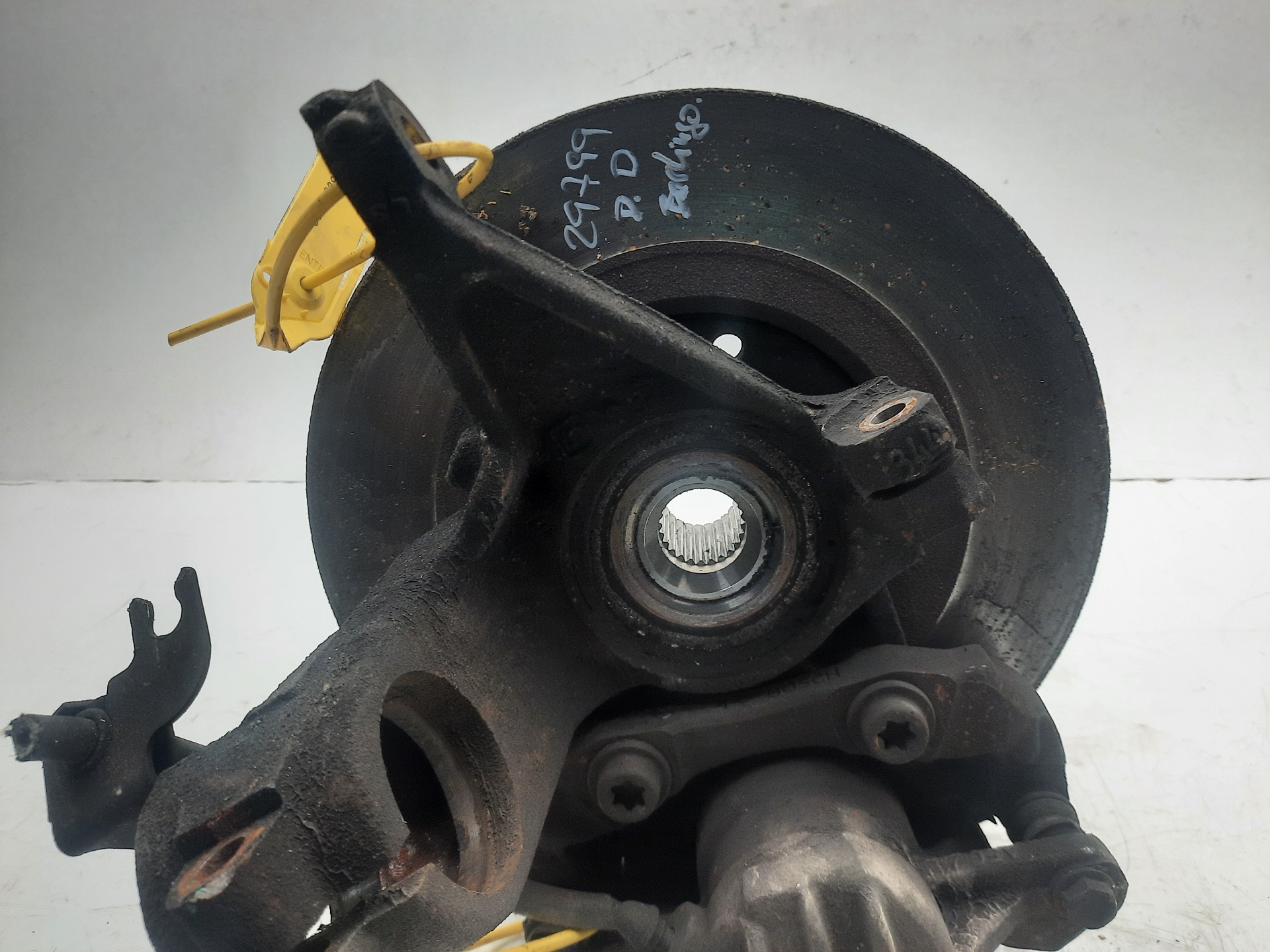 CITROËN Berlingo Front Right Wheel Hub 364754 18611738