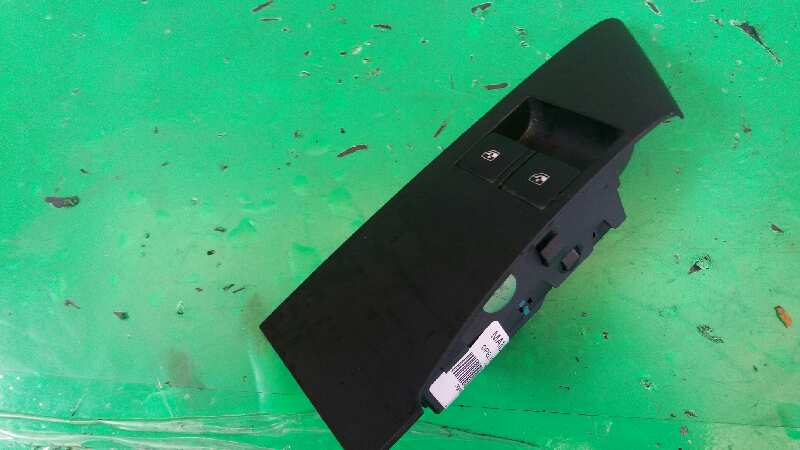 OPEL Astra J (2009-2020) Front Left Door Window Switch 13305978 18408893