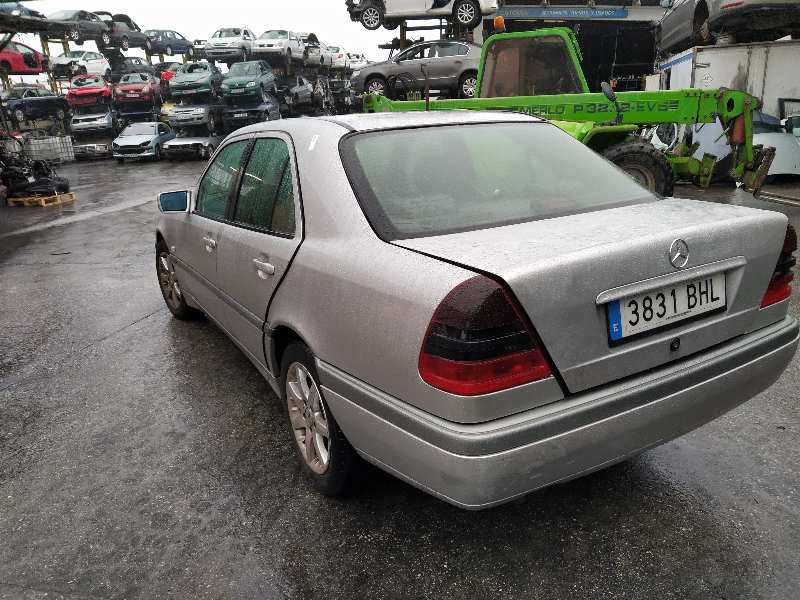 AUDI C-Class W202/S202 (1993-2001) Tyhjäkäyntiventtiili A2028300614,0115450128 18510292