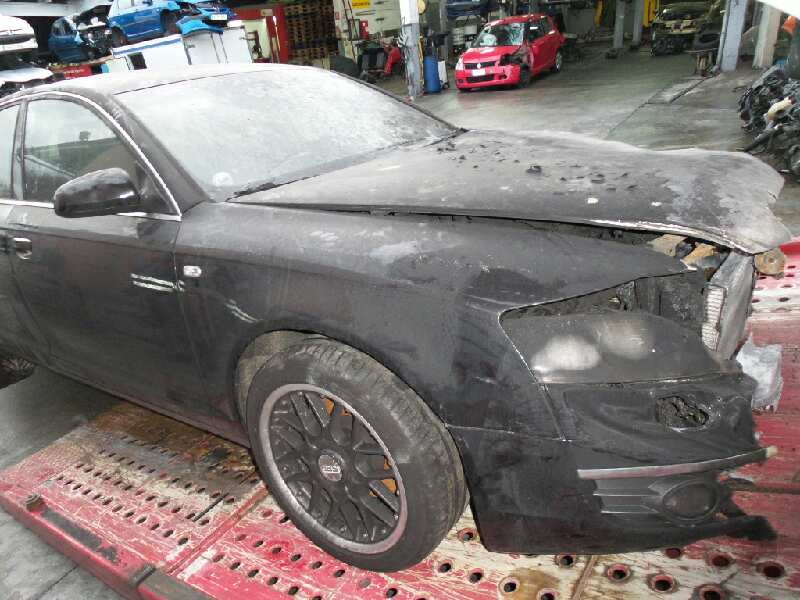 AUDI A6 C6/4F (2004-2011) Передняя правая дверь 4F0831052F 18362559