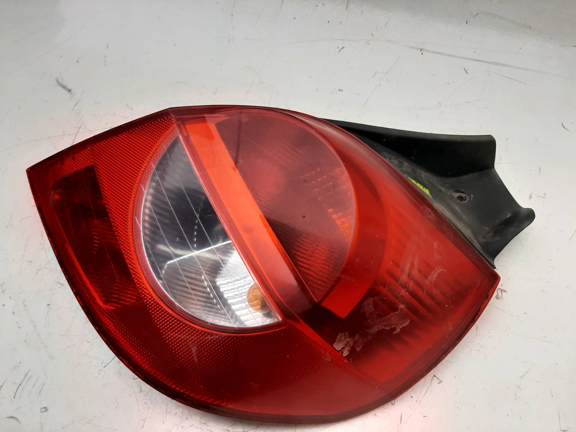 RENAULT Clio 3 generation (2005-2012) Aizmugurējais labais lukturis 89035080 18578621