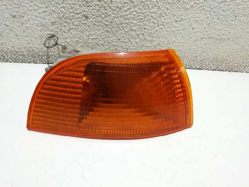 FIAT Punto 1 generation (1993-1999) Front Right Fender Turn Signal 46402655, 46402657 18528495