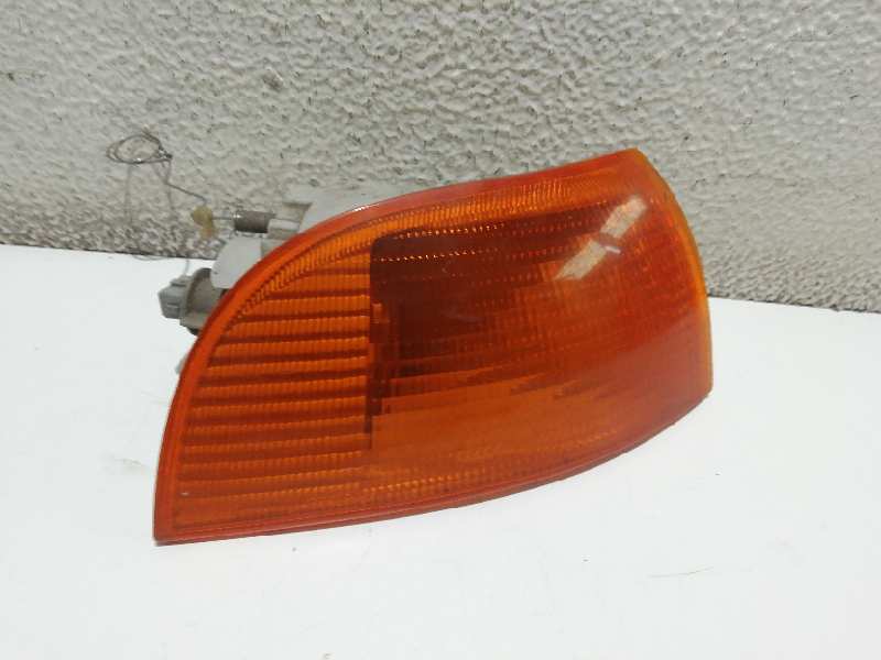 FIAT Punto 1 generation (1993-1999) Front Right Fender Turn Signal 46402655, 46402657 18528462