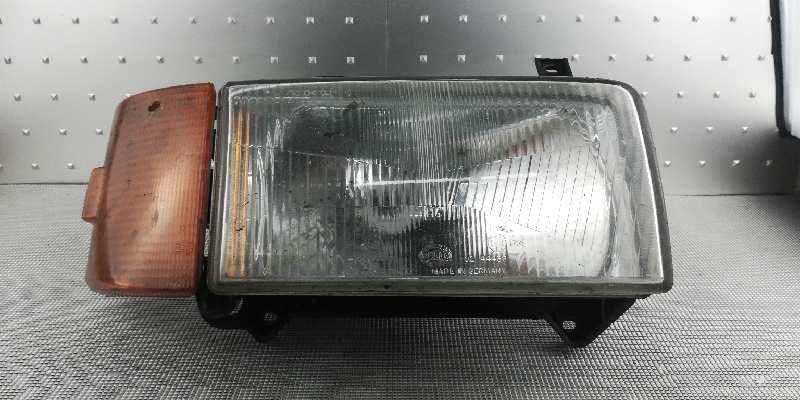 VOLKSWAGEN Transporter T4 (1990-2003) Front Right Headlight 0244438 18480561