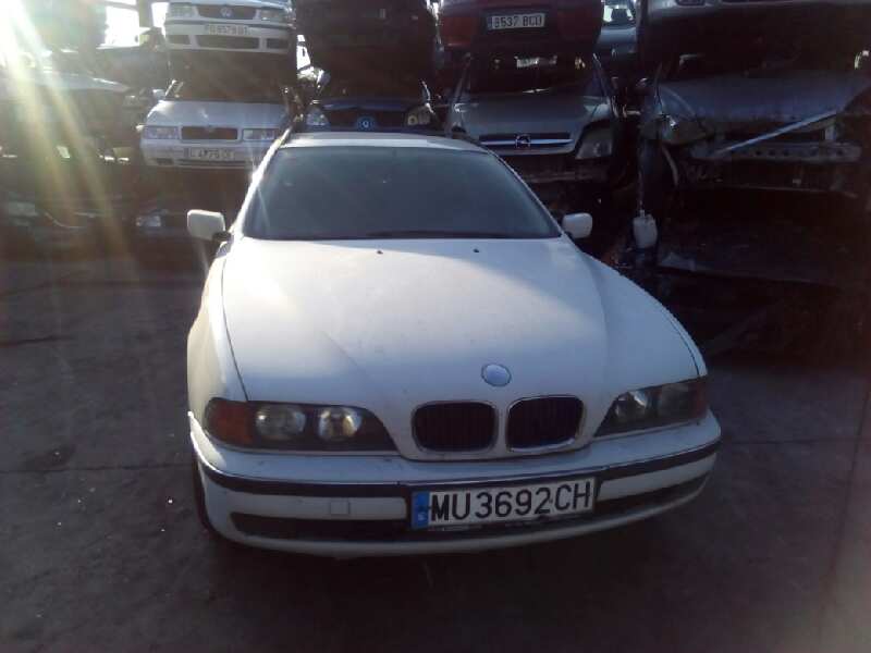 BMW 5 Series E39 (1995-2004) Oikea takavalo 8361674 18394655