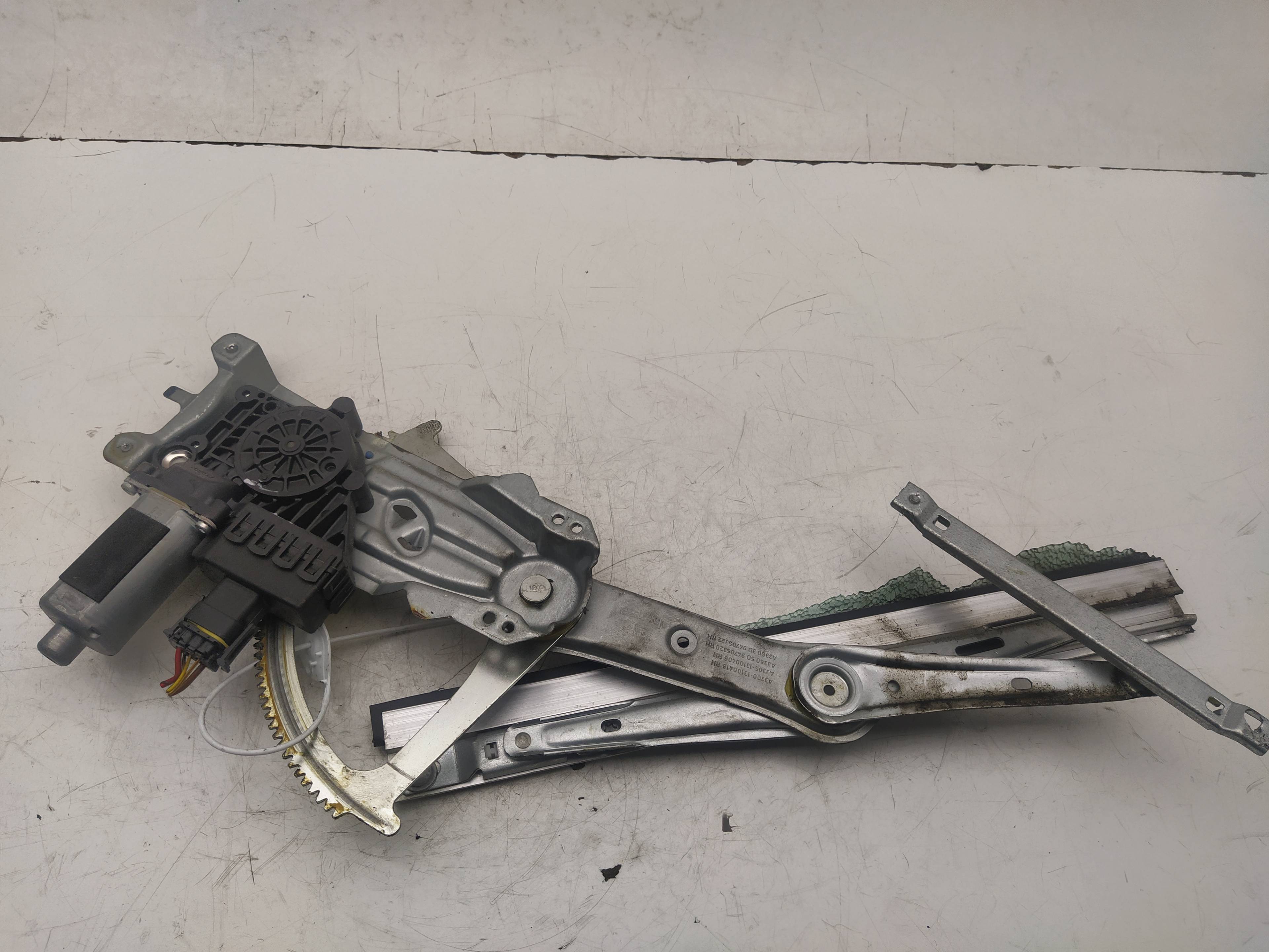 OPEL Astra J (2009-2020) Vindusregulator foran høyre dør 13101479RH 18586352