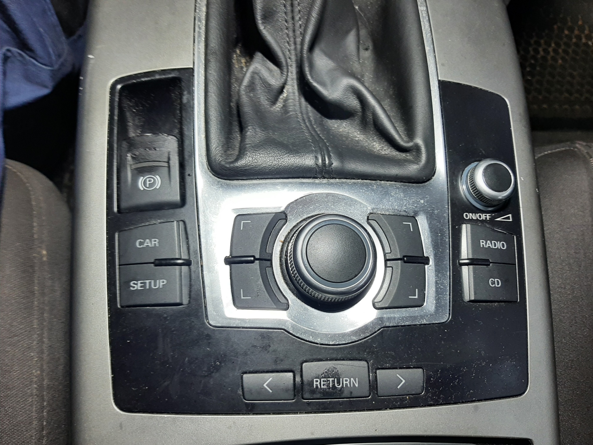 AUDI A6 C6/4F (2004-2011) Автомагнитола без навигации 4F0035541 23010596