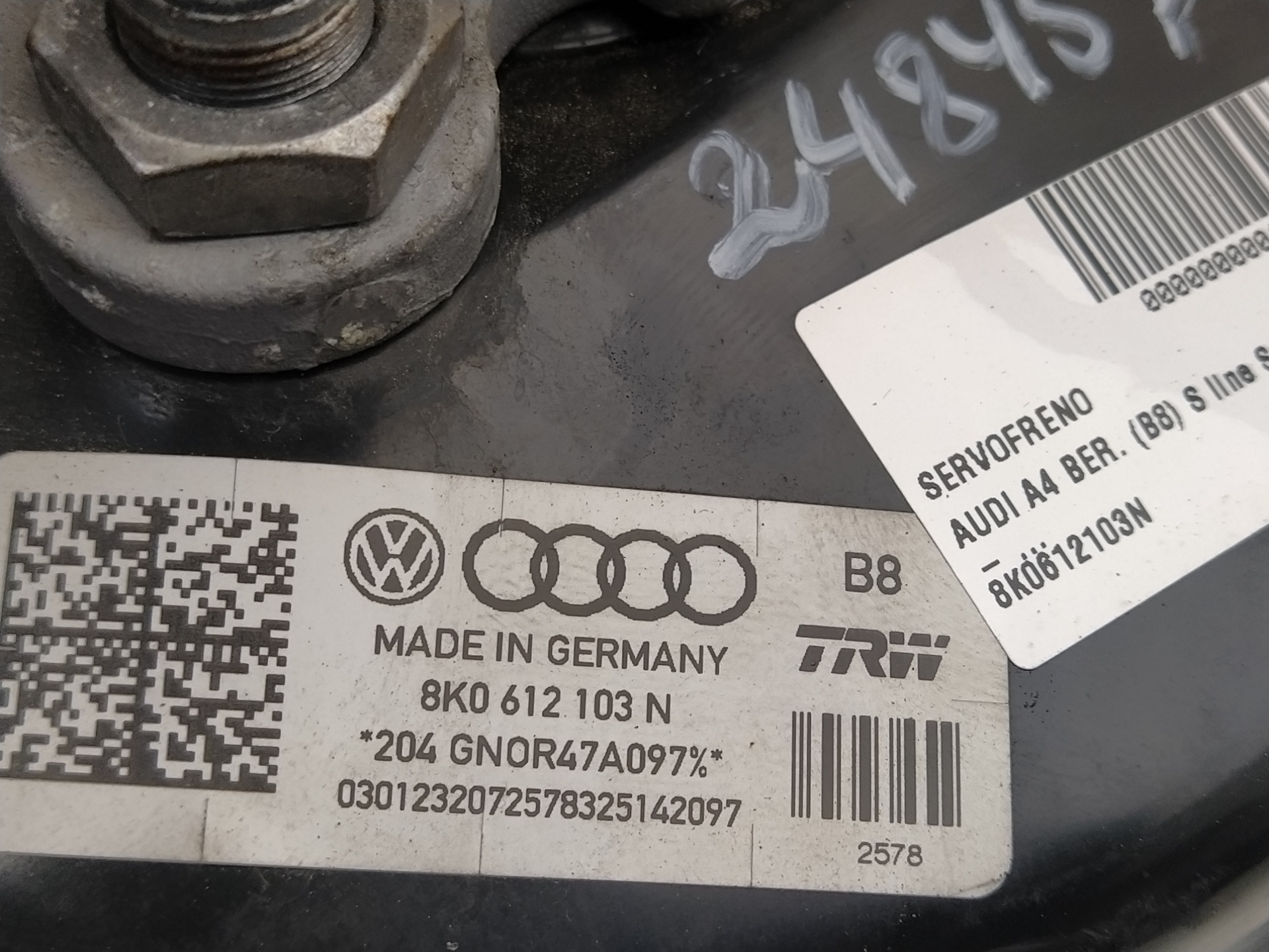 AUDI A4 B8/8K (2011-2016) Bremseservoforsterker 8K0612103N 24005162