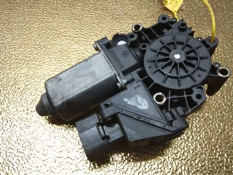 AUDI A4 B5/8D (1994-2001) Motor ovládania okna ľavých zadných dverí 114185101,7743000744,2410627 18439750