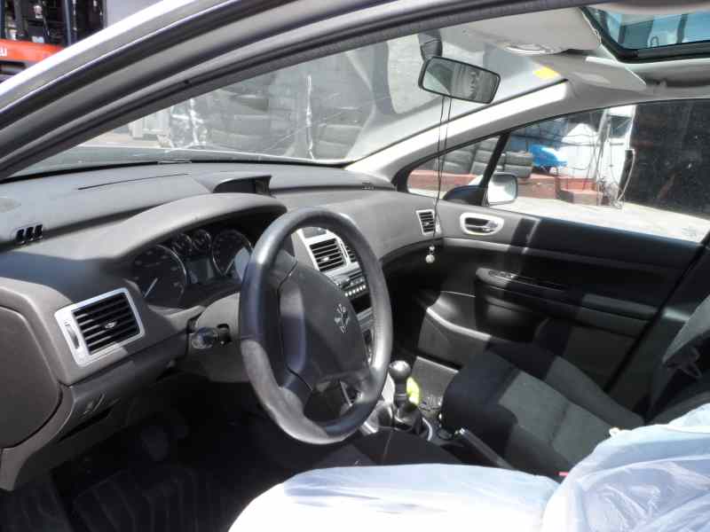 SKODA 307 1 generation (2001-2008) Braț de control inferior stânga față 3520S2 18348815