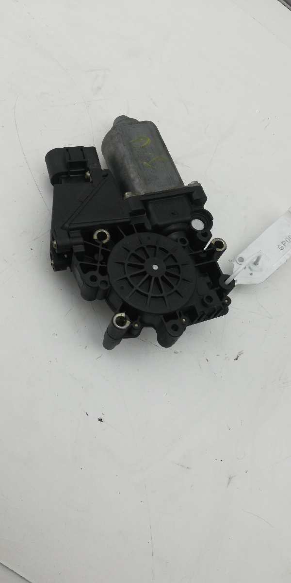 HONDA A4 B5/8D (1994-2001) Front Left Door Window Regulator Motor 8D0959801D, 114183302, 114185101 18489552