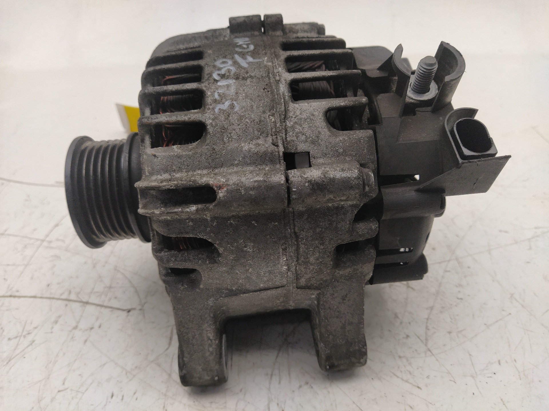 FORD C-Max 2 generation (2010-2019) Alternator AV6N10300DC, 2612672B, 30659389 24599128