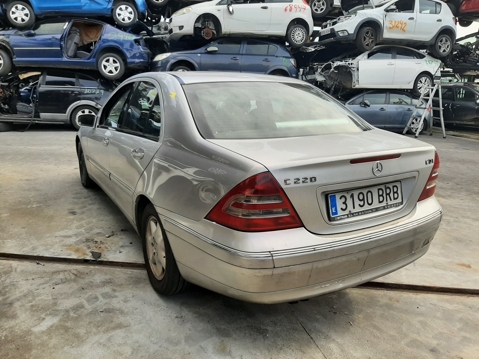 MERCEDES-BENZ C-Class W203/S203/CL203 (2000-2008) Venstre baglygte 2038200164 21471433