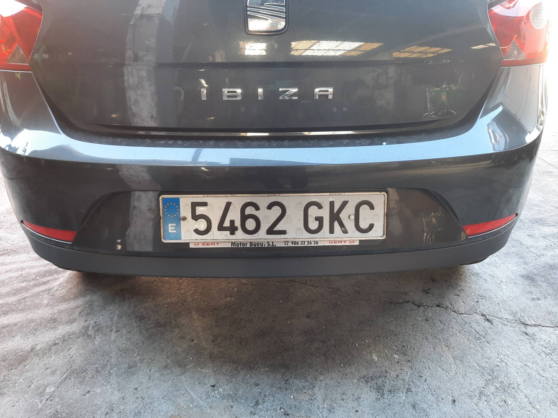 SEAT Ibiza 4 generation (2008-2017) Aizmugurējais buferis 6J4807421GRU 18594061