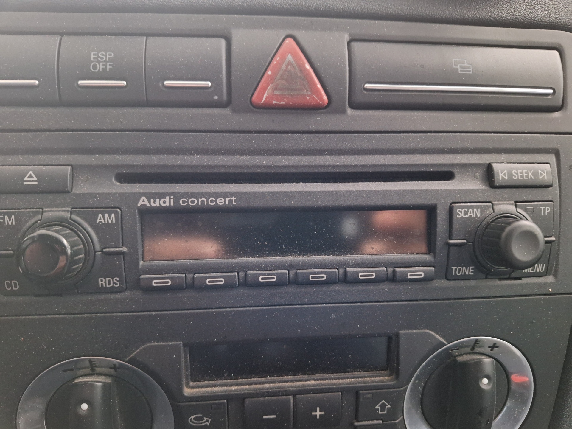 AUDI A3 8P (2003-2013) Music Player Without GPS 8P0035186S 24933440