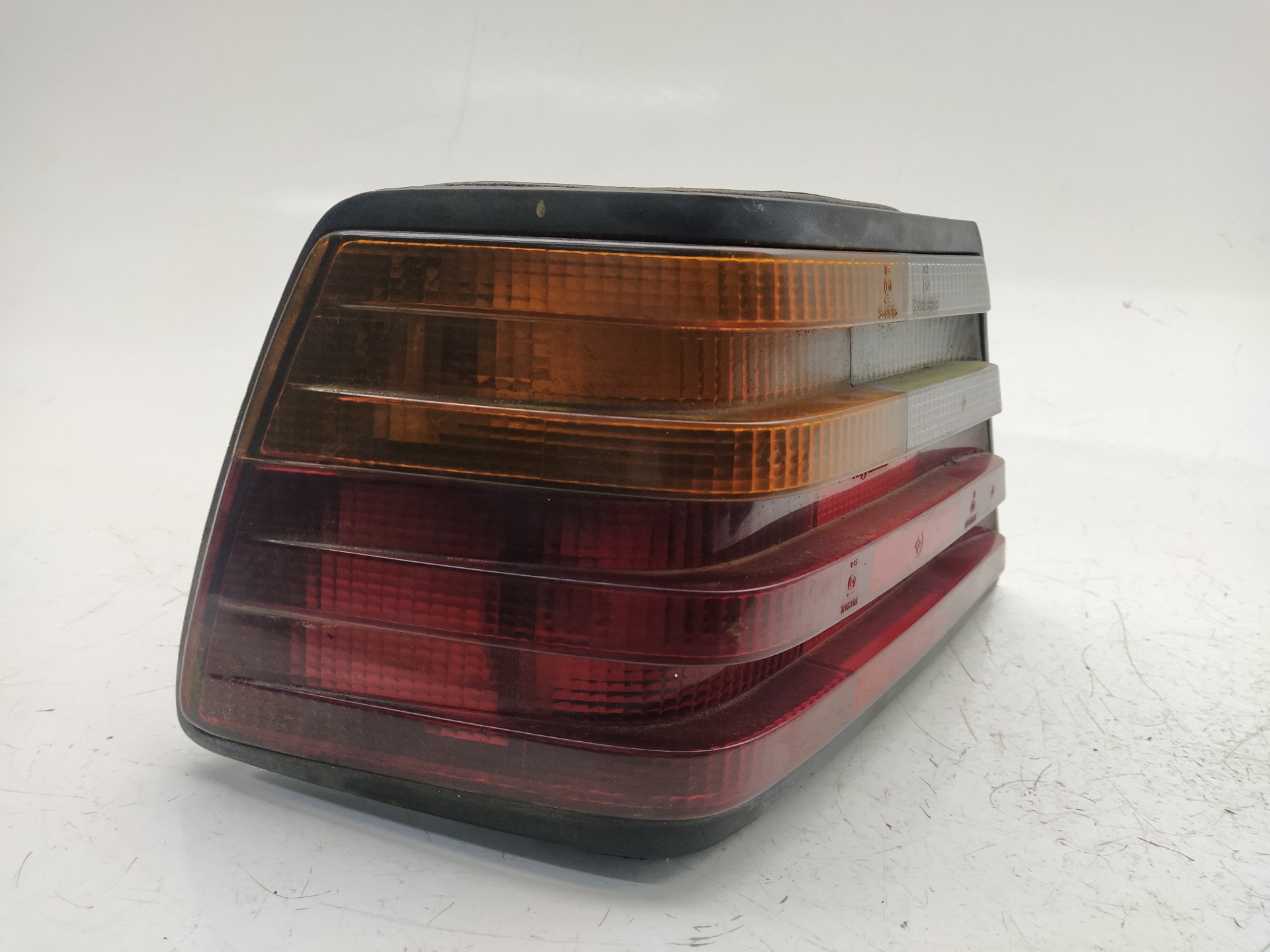 MERCEDES-BENZ E-Class W124 (1984-1997) Feu arrière gauche 1248200164L 22289174