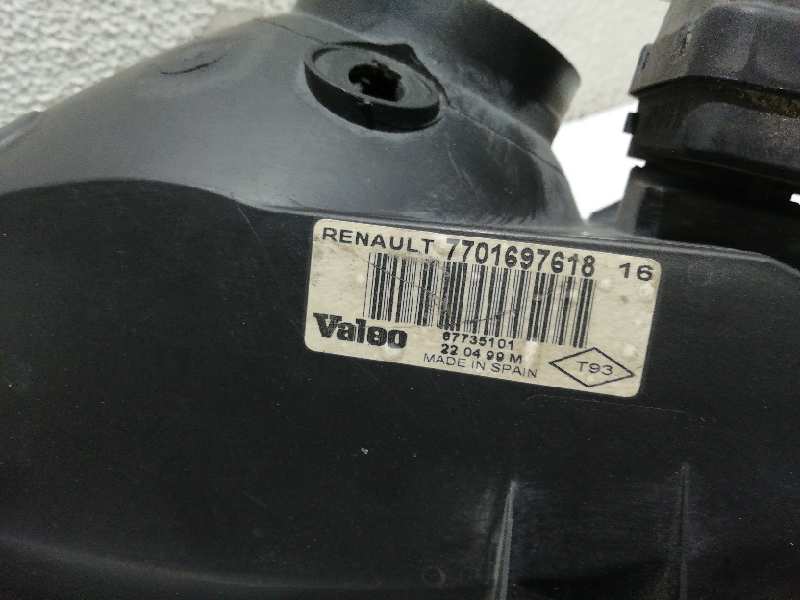 RENAULT Clio 2 generation (1998-2013) Front Right Headlight 7701697618, 67735101 18521923