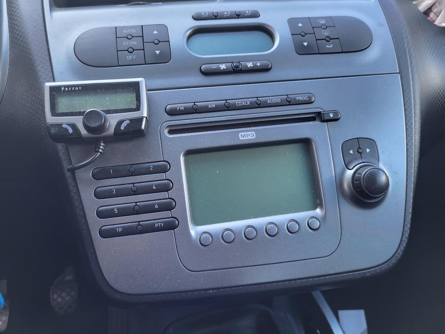 SEAT Toledo 3 generation (2004-2010) Muzikos grotuvas be navigacijos 5P1035186BZ96 24020246