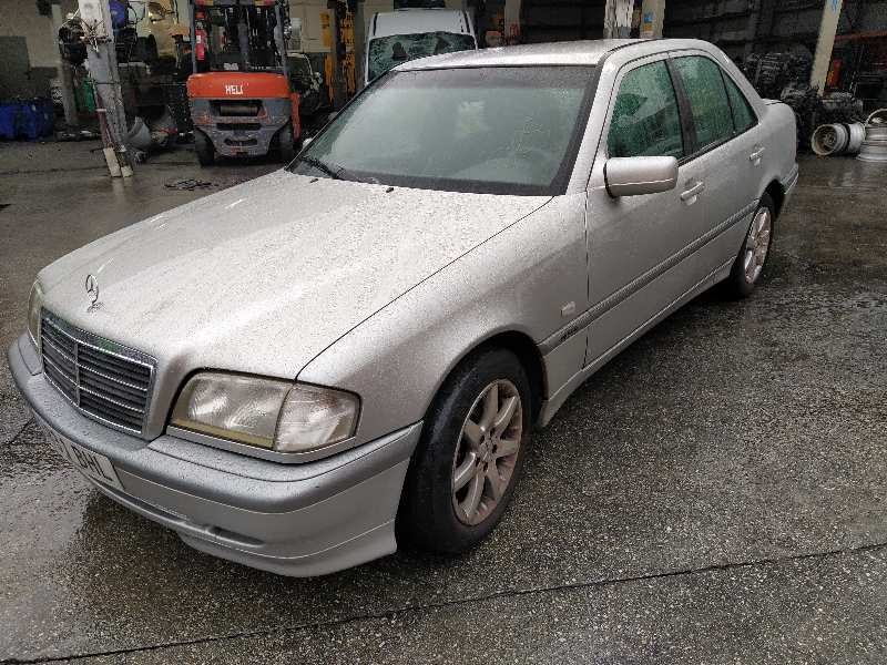 MERCEDES-BENZ C-Class W202/S202 (1993-2001) Priekinis dešinys žibintas A2028261280 18500685