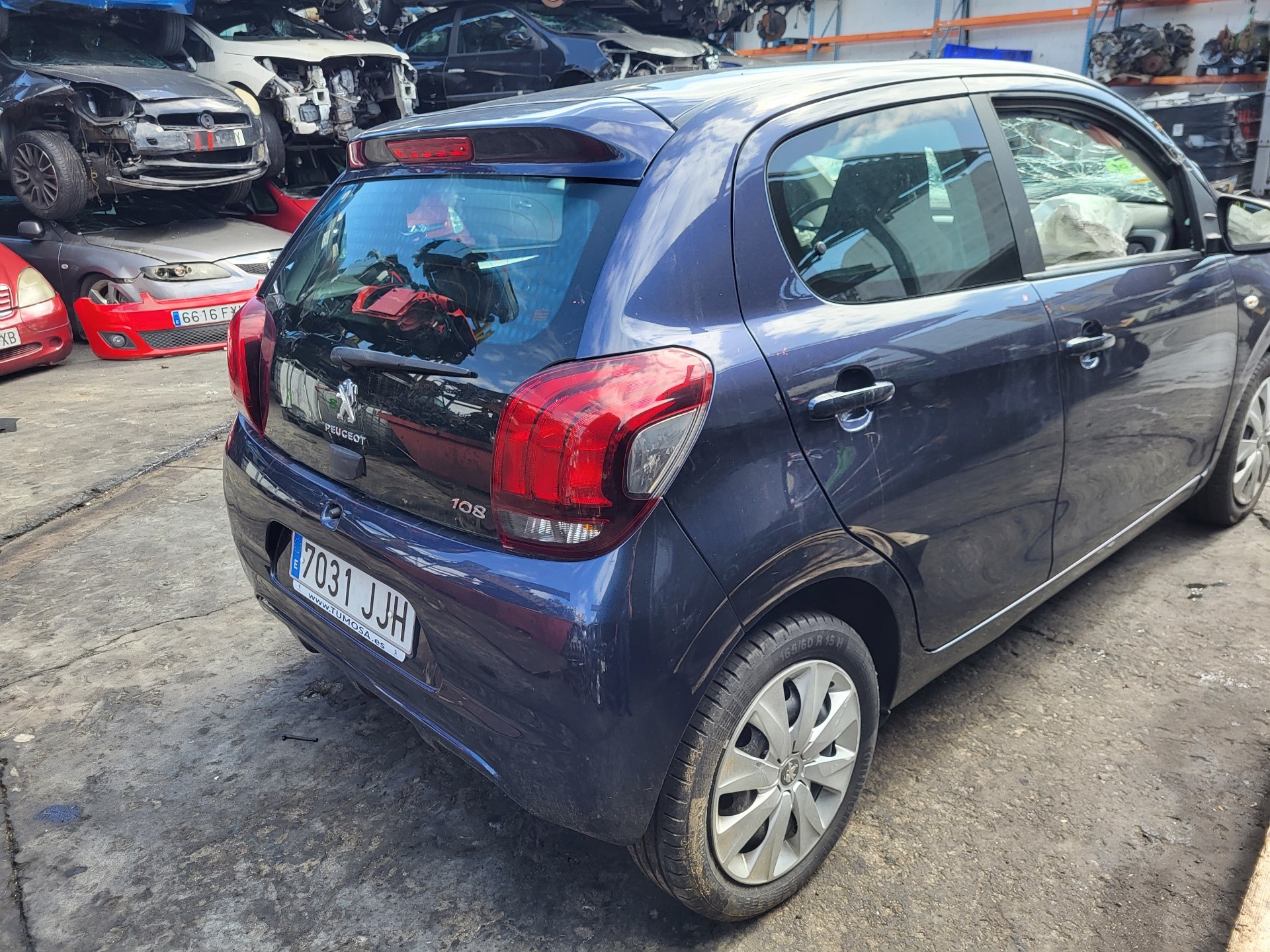 PEUGEOT 108 1 generation (2015-2021) Ляво странично огледало B000781580 24021325