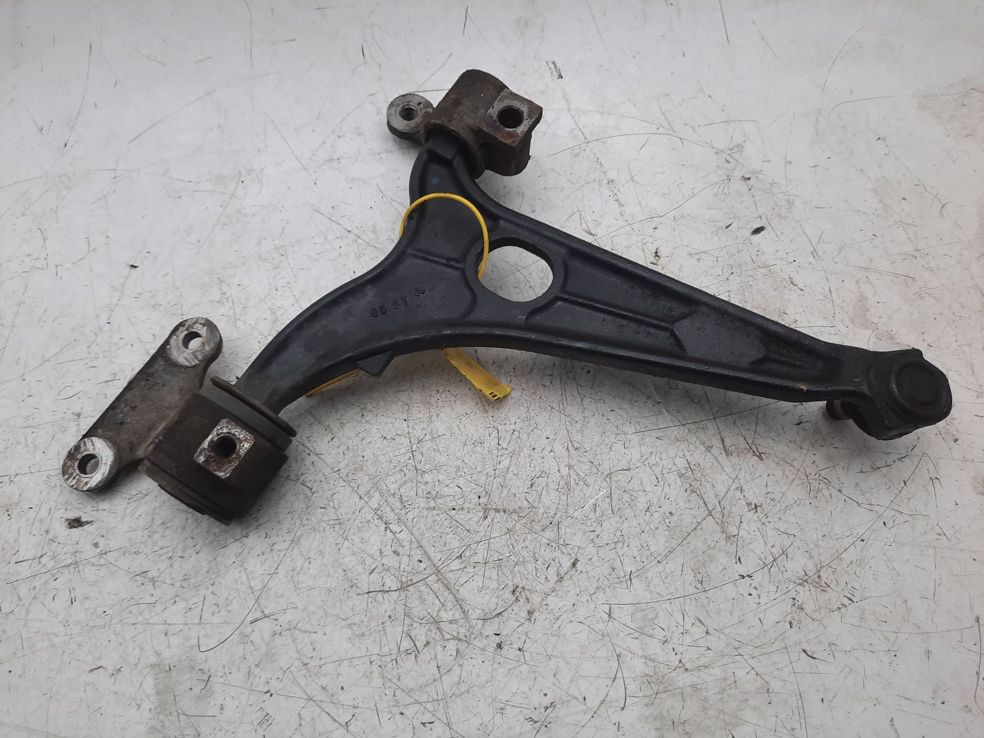 PEUGEOT 807 1 generation (2002-2012) Vänster främre arm 330019 18568510