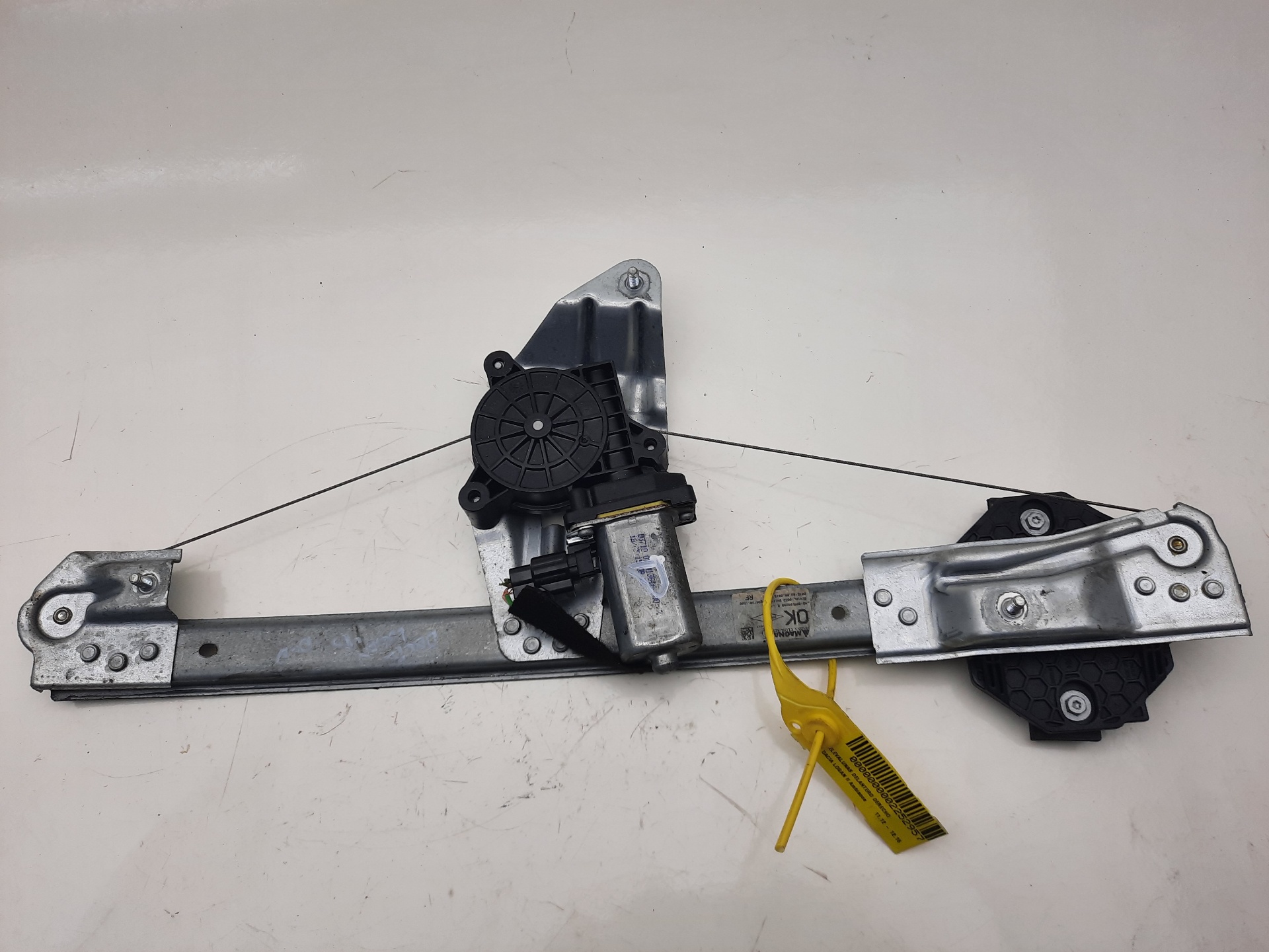 DACIA Logan 1 generation (2004-2012) Front Right Door Window Regulator 807209299R 20139307