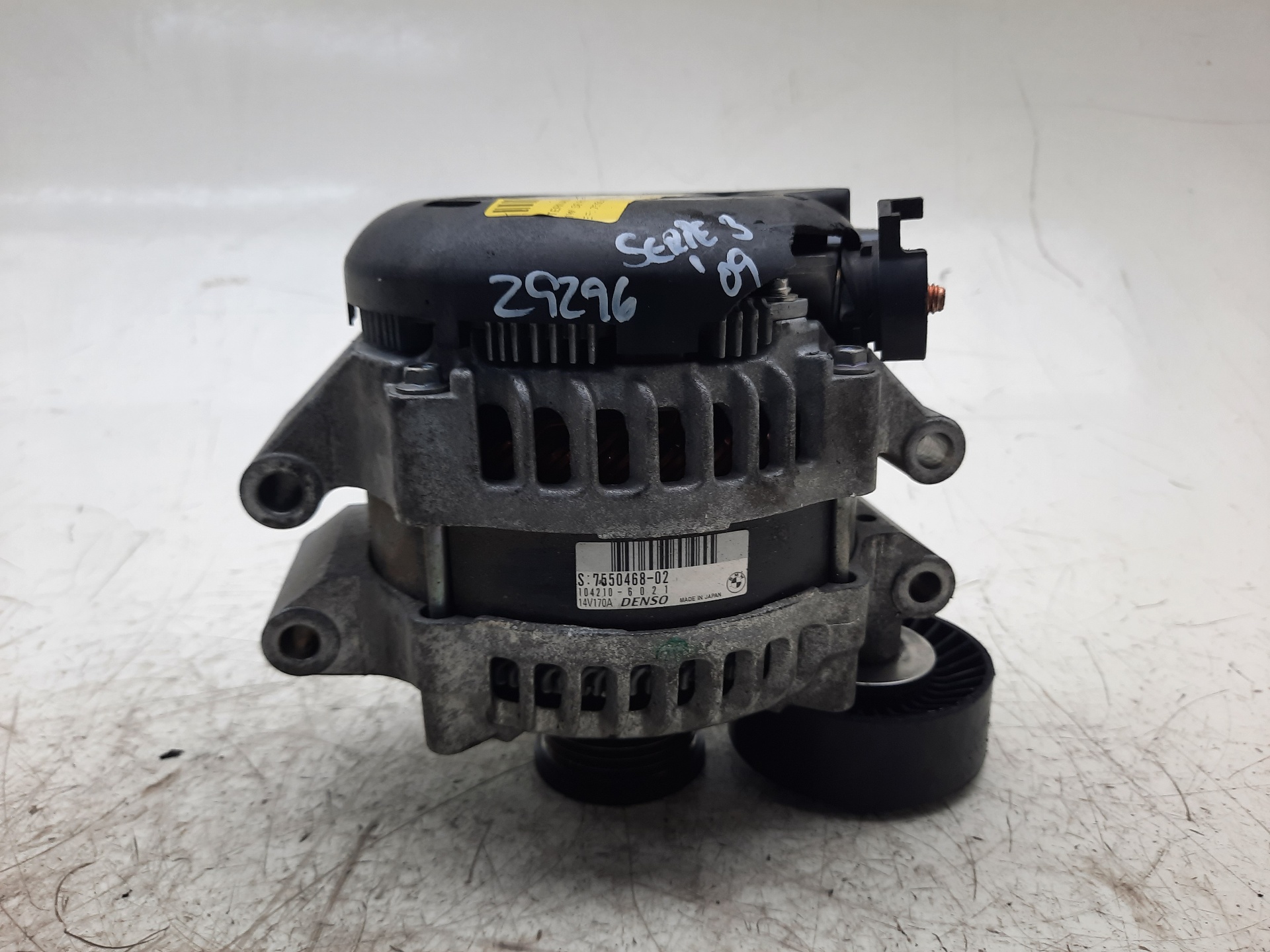 BMW 3 Series E90/E91/E92/E93 (2004-2013) Alternator 755046802, 1042106021 18588903