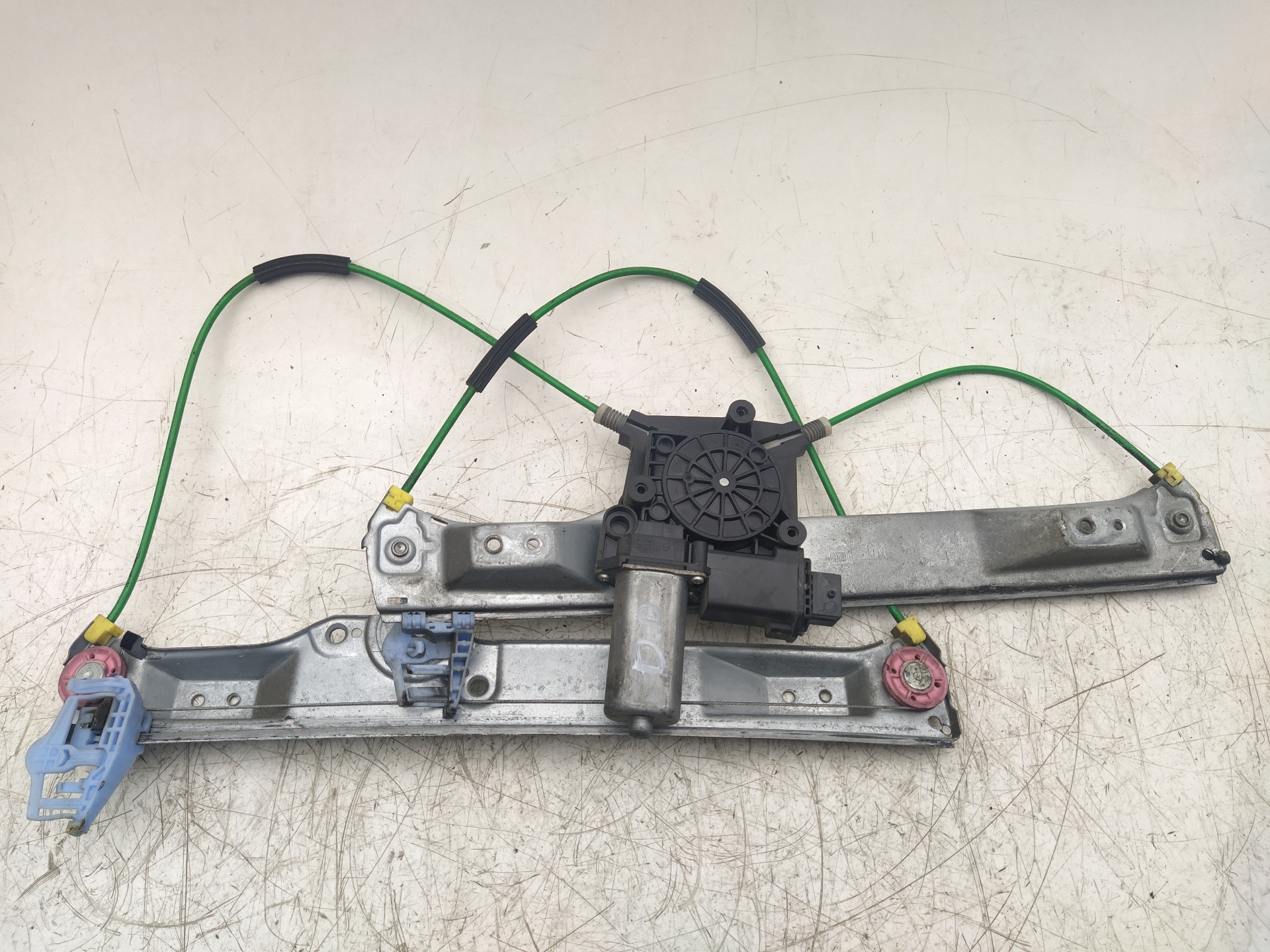 OPEL Corsa D (2006-2020) Front Right Door Window Regulator 72005001 25034515