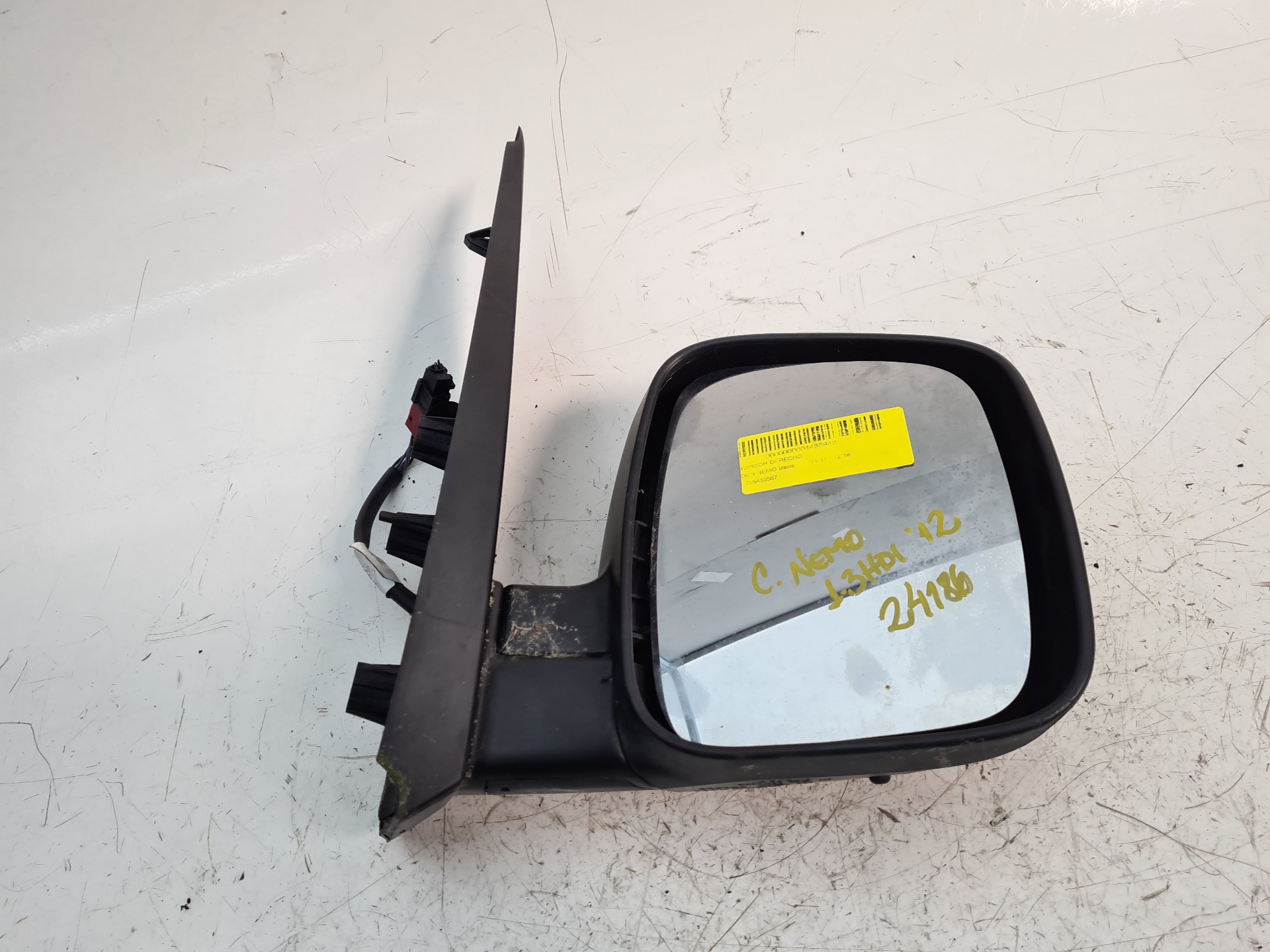 CITROËN Nemo 1 generation (2008-2015) Right Side Wing Mirror 735460567 18474864