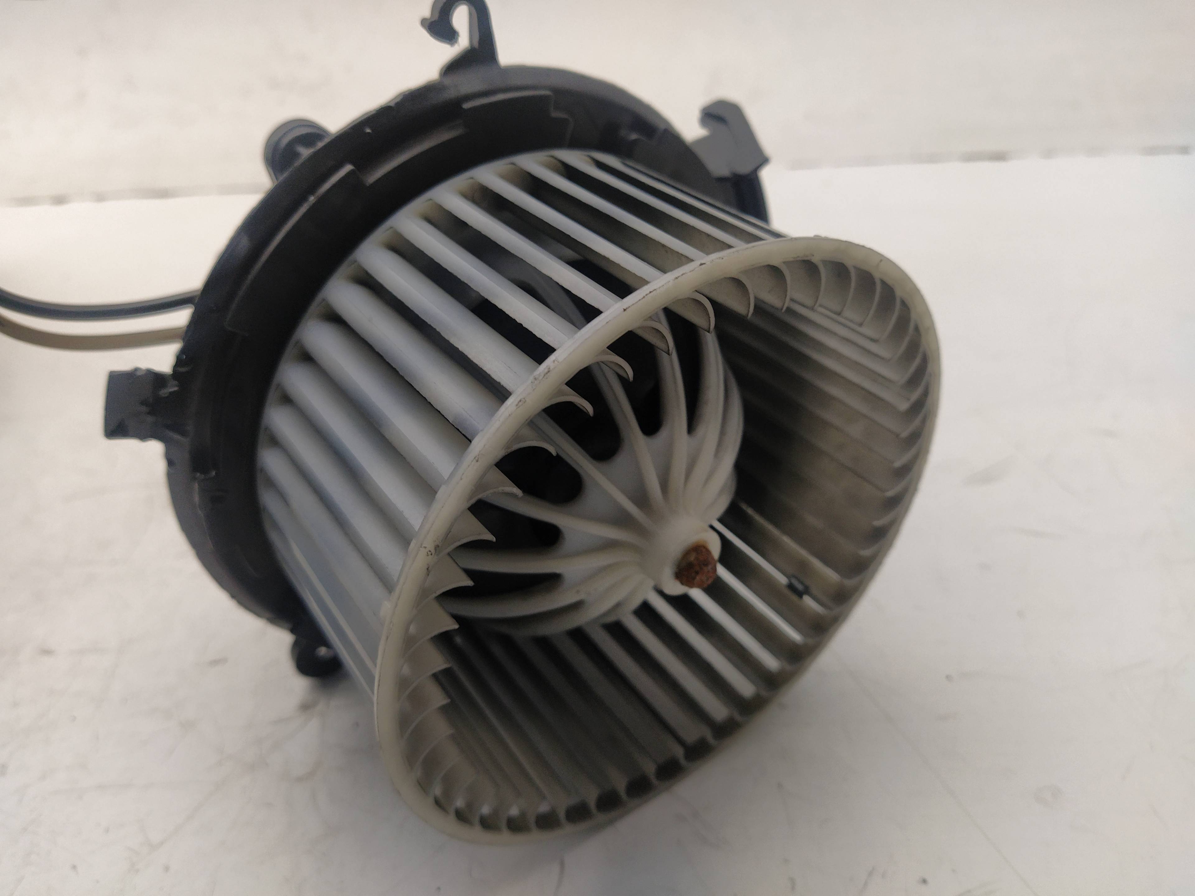 OPEL Astra J (2009-2020) Heater Blower Fan U7253002 18630602