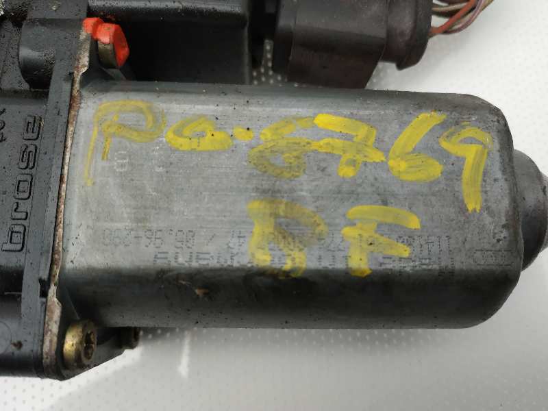 HONDA A4 B5/8D (1994-2001) Motor de control geam ușă dreapta față 113846101 18534402