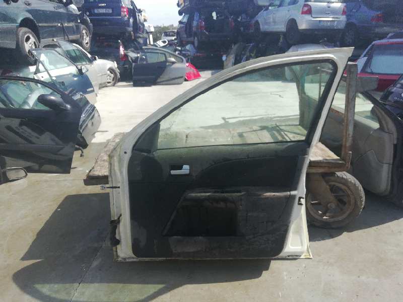 FORD Mondeo 3 generation (2000-2007) Front Right Door 1446436 18348319