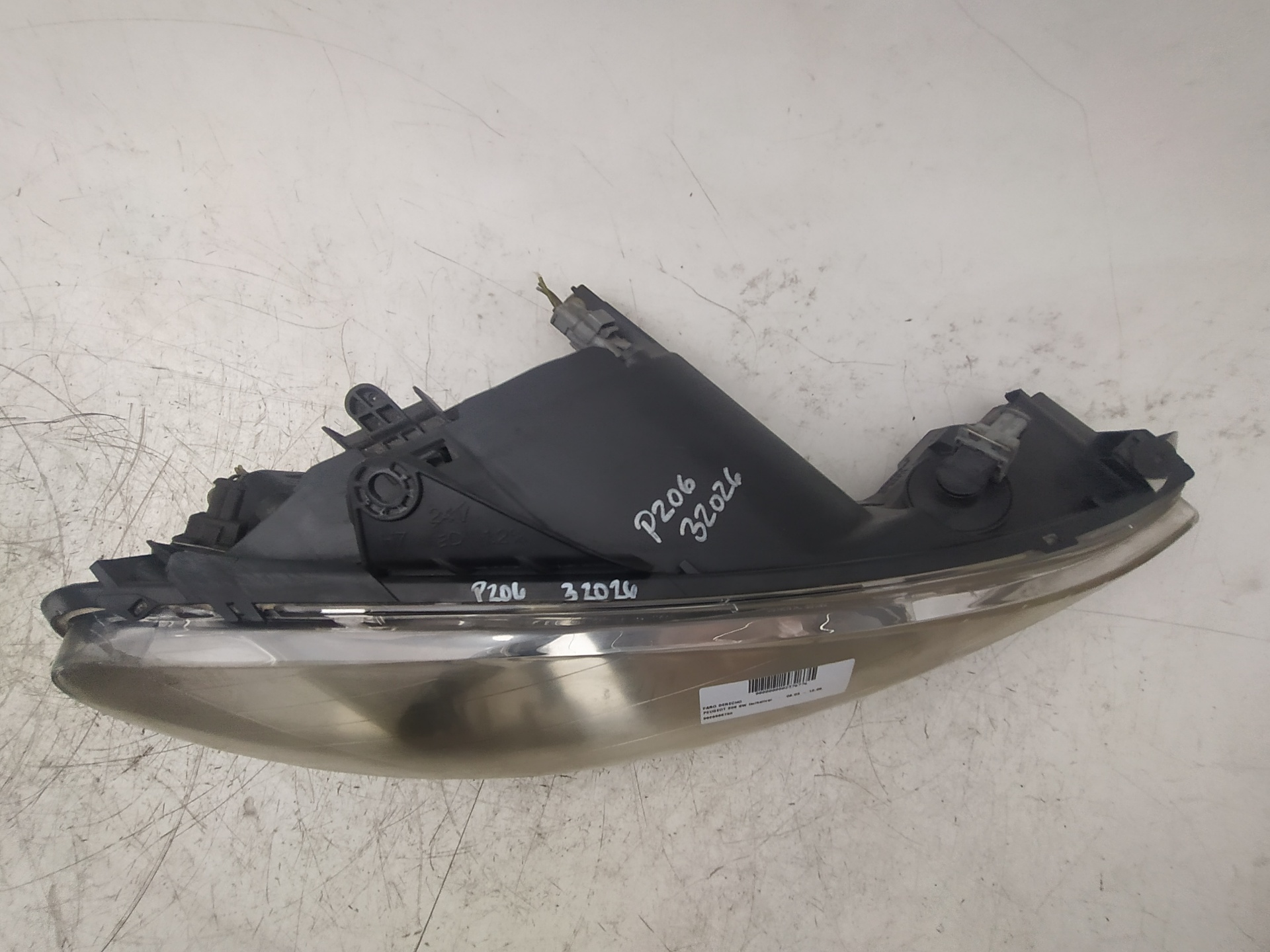 PEUGEOT 206 1 generation (1998-2009) Front Right Headlight 9628666780, 89001966 23901028