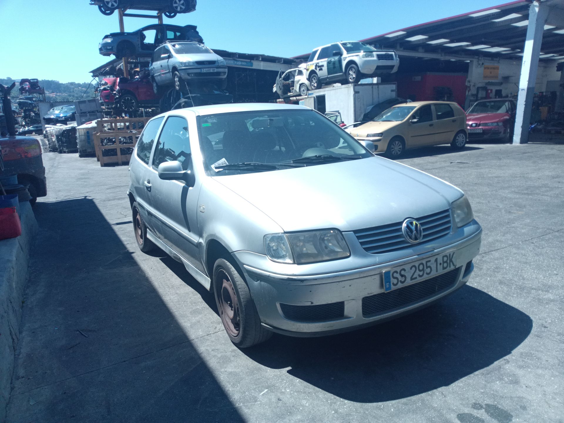 VOLKSWAGEN Polo 3 generation (1994-2002) Lève-vitre de porte avant droite 6N3959802 25580628