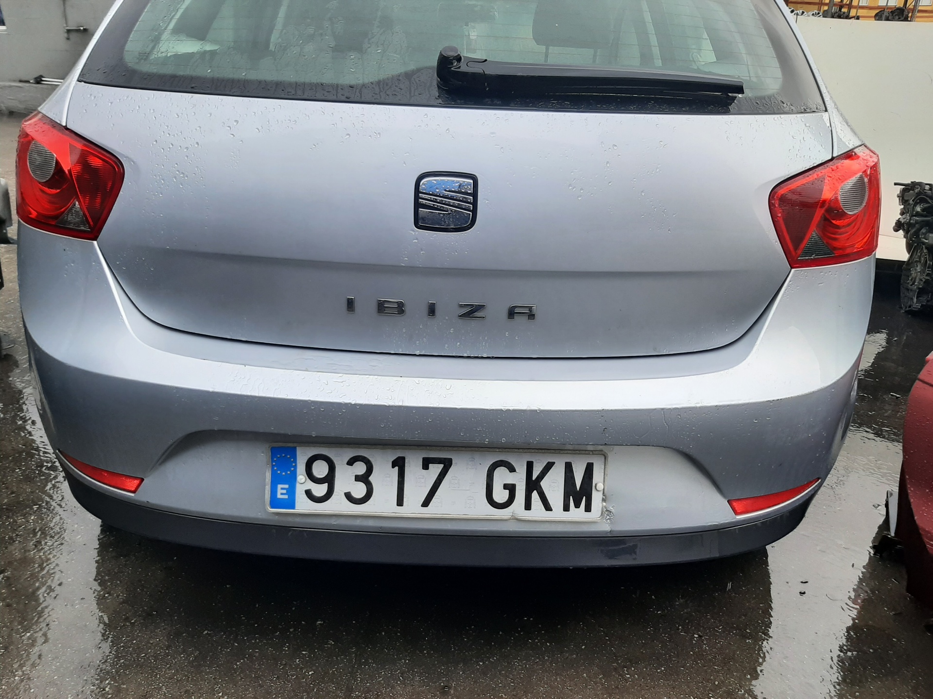 SEAT Ibiza 4 generation (2008-2017) Бампер задний 6J4807421GRU 22289563