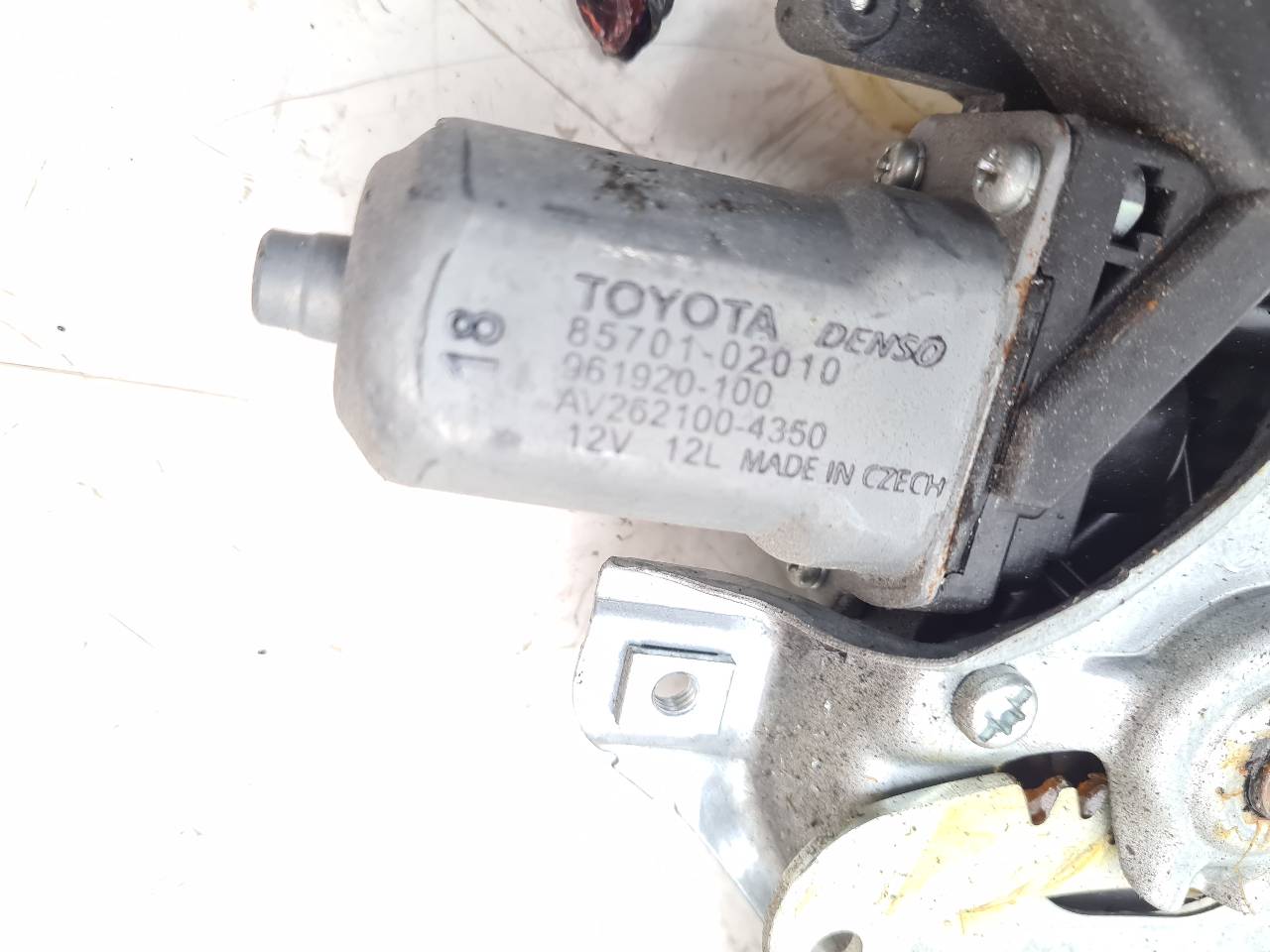 TOYOTA Auris 2 generation (2012-2015) Priekšējo labo durvju logu pacēlājs 8570102010, 961920100 18556841