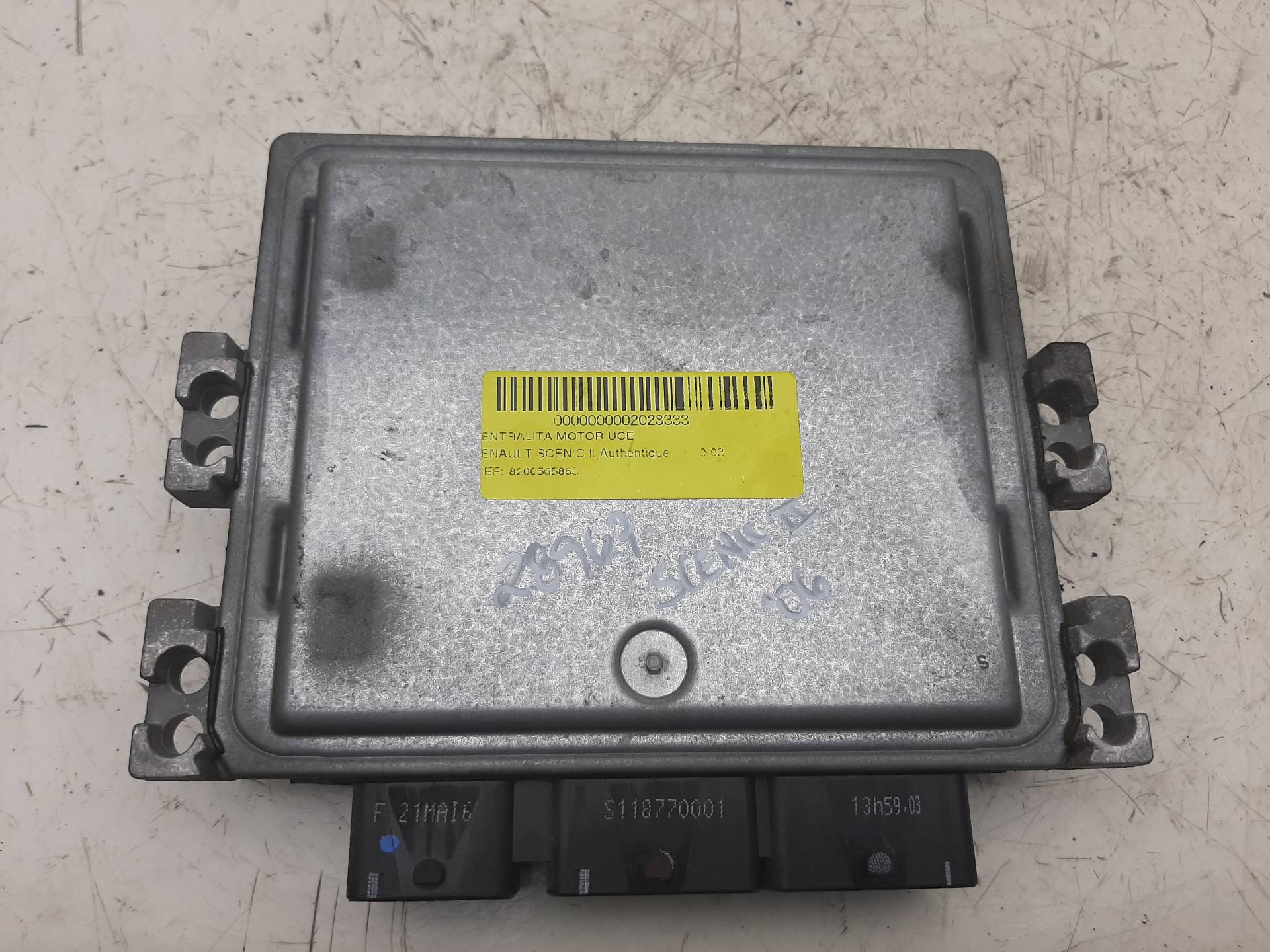 DODGE Scenic 2 generation (2003-2010) Engine Control Unit ECU 8200565863, 8200592611 18578571