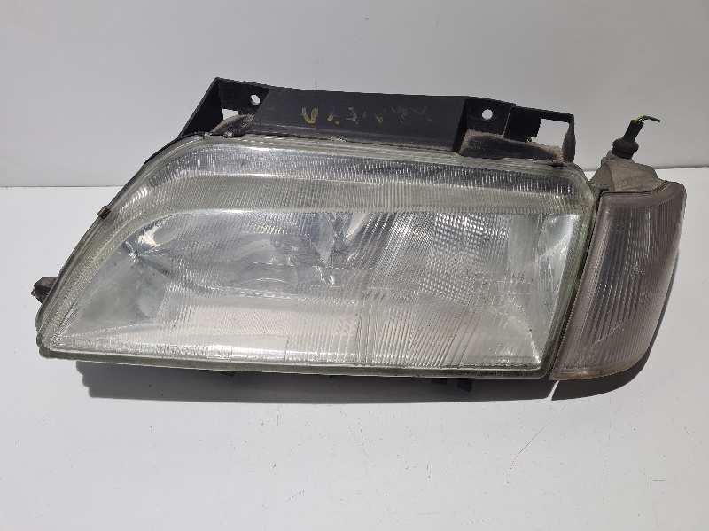 CITROËN Xantia X1 (1993-1998) Front Left Headlight 88205035 18536589