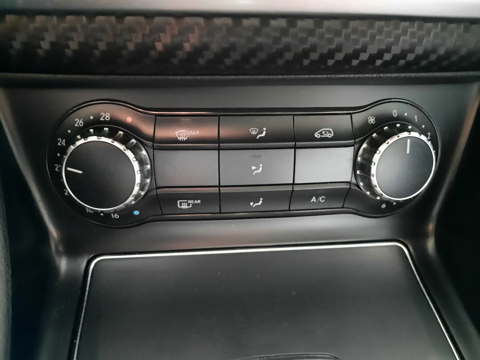 MERCEDES-BENZ GLA-Class X156 (2013-2020) Climate  Control Unit A2469003816 18650965